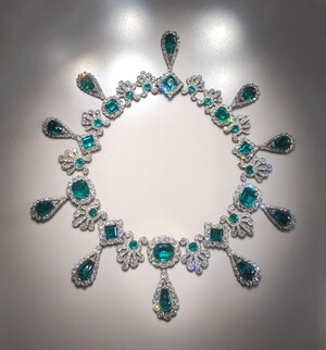 Collier émeraude
