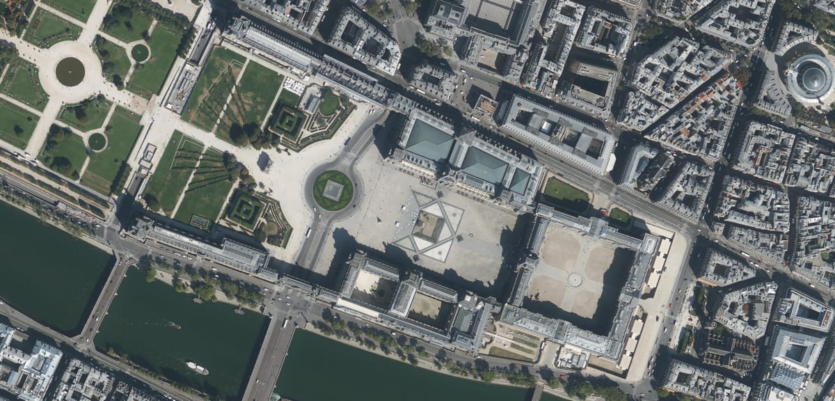 Photo aérienne Louvre