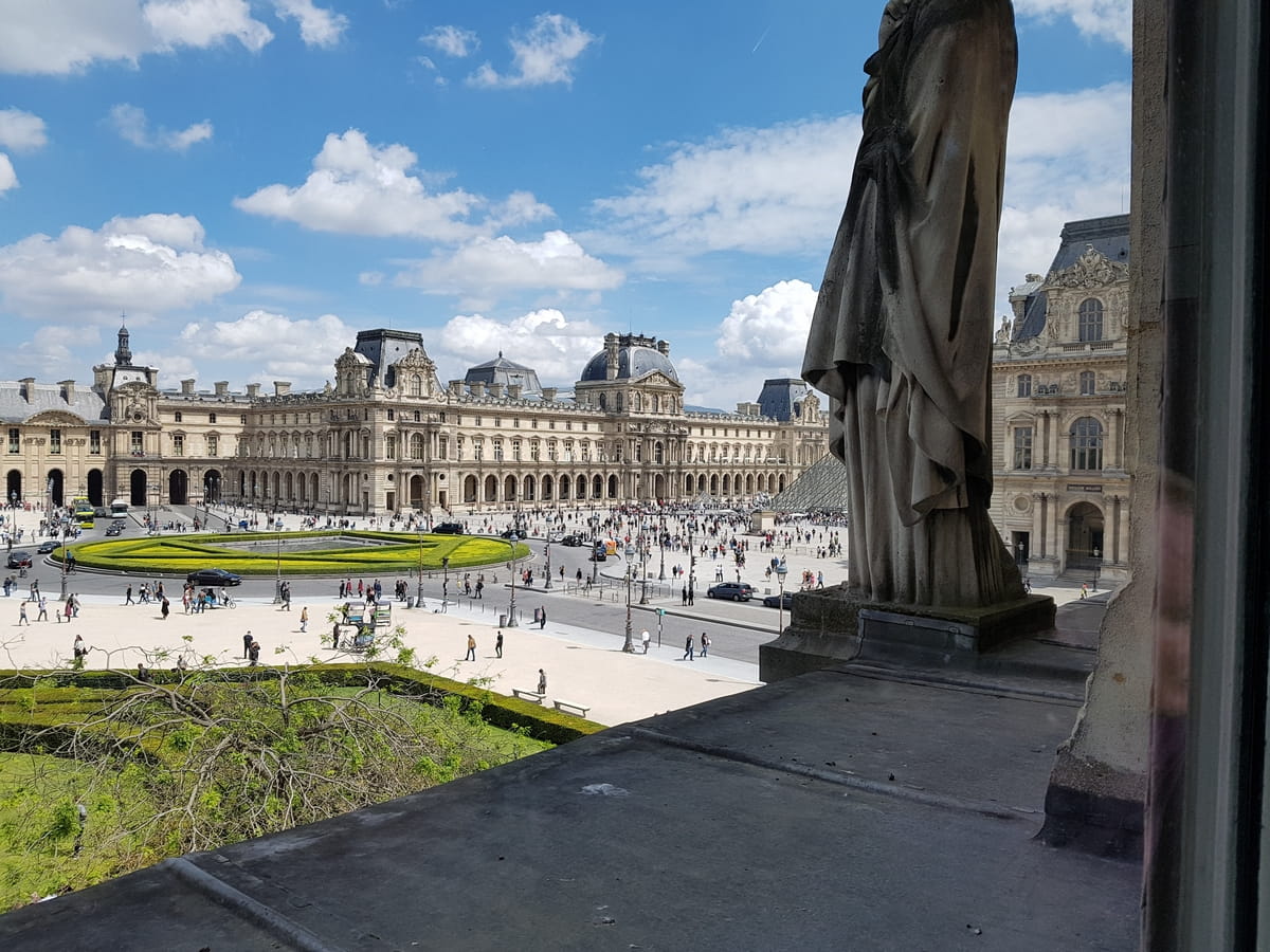 Photo Louvre extérieur